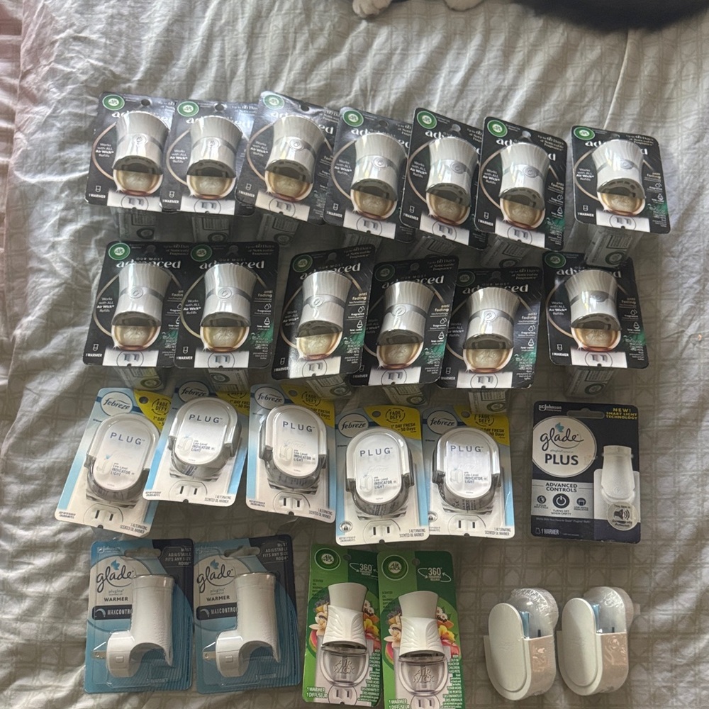 Glade Febreze Airwick Plug-In Air Fresheners Bundle - White